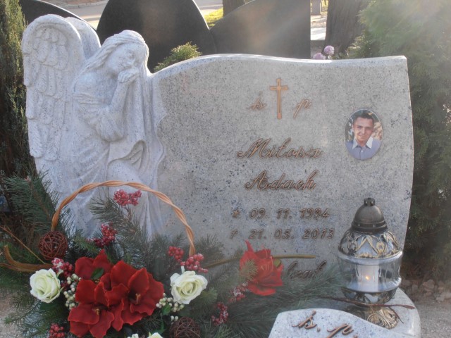 Miłosz Adach 1994 Legnica - Grobonet - Wyszukiwarka osób pochowanych