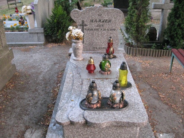 Grób Waleria Majgier