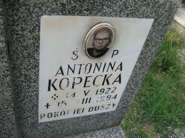 Anna Rozenbajger 1918 Legnica - Grobonet - Wyszukiwarka osób pochowanych