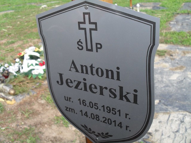 Antoni Jezierski 1951 Legnica - Grobonet - Wyszukiwarka osób pochowanych
