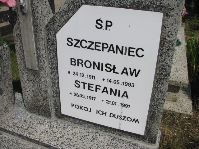 Bronisław Szczepaniec 1911 Legnica - Grobonet - Wyszukiwarka osób pochowanych