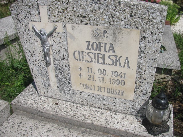 Zofia Ciesielska 1941 Legnica - Grobonet - Wyszukiwarka osób pochowanych