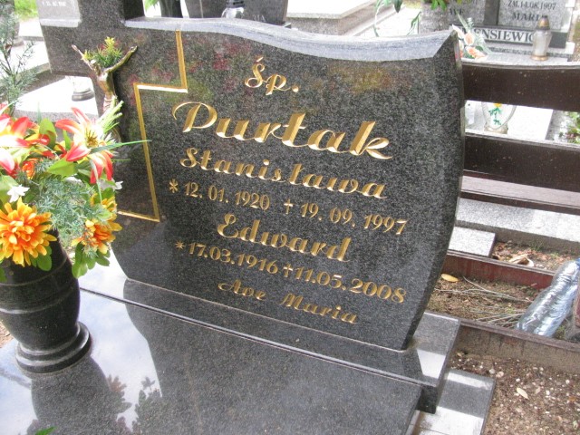 Krystyna Wirzman 1954 Legnica - Grobonet - Wyszukiwarka osób pochowanych