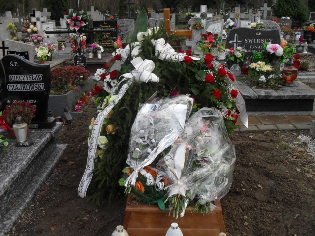 Grób Maria Dończyk