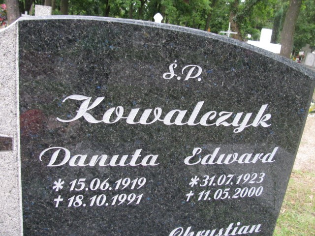 Celestyna Kowalczyk 1955 Legnica - Grobonet - Wyszukiwarka osób pochowanych