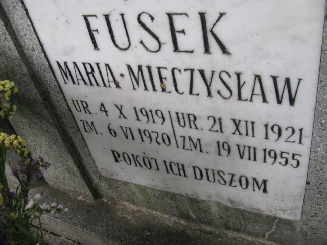 Mieczysław Fusek 1921 Legnica - Grobonet - Wyszukiwarka osób pochowanych