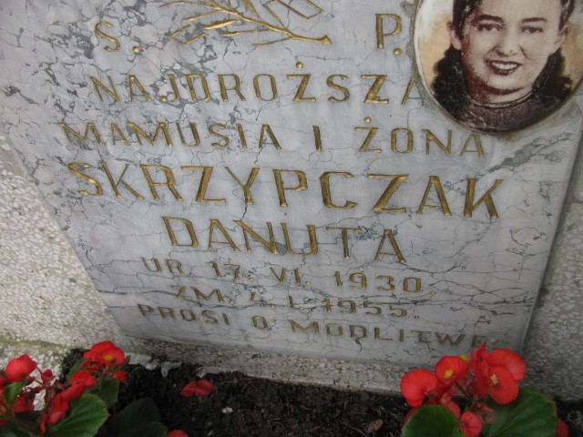 Danuta Skrzypczak 1930 Legnica - Grobonet - Wyszukiwarka osób pochowanych