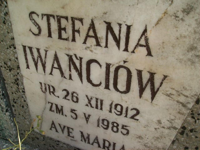 Stefania Iwańciów 1912 Legnica - Grobonet - Wyszukiwarka osób pochowanych