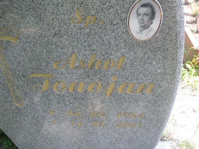 Ashot Tonojan 1954 Legnica - Grobonet - Wyszukiwarka osób pochowanych