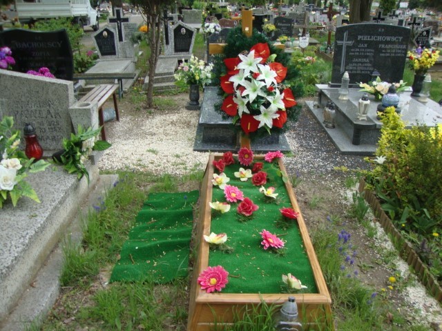 Grób Rozalia Mrozek