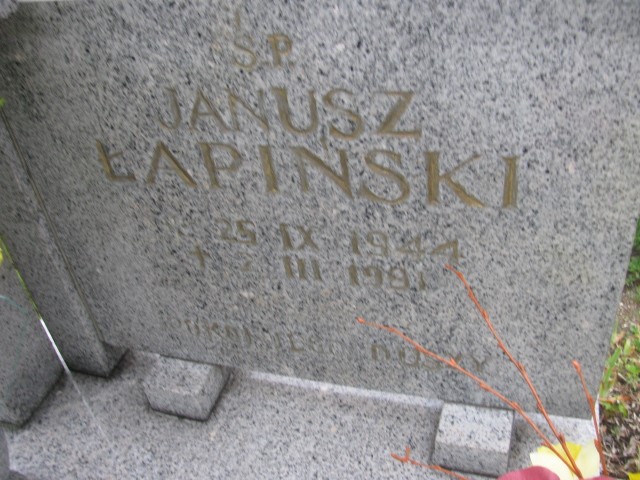 Janusz Łapiński 1944 Legnica - Grobonet - Wyszukiwarka osób pochowanych