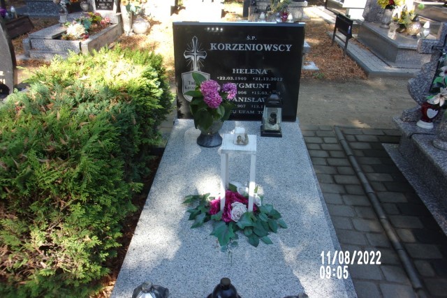 Grób Helena Korzeniowska