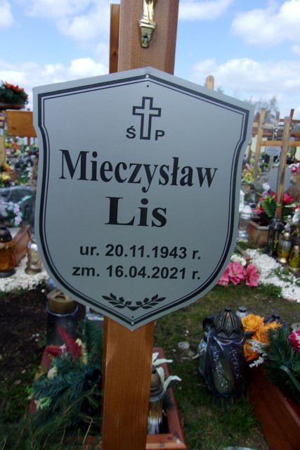 Mieczysław LIS 1943 Legnica - Grobonet - Wyszukiwarka osób pochowanych