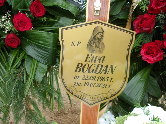 Ewa BOGDAN 1965 Legnica - Grobonet - Wyszukiwarka osób pochowanych