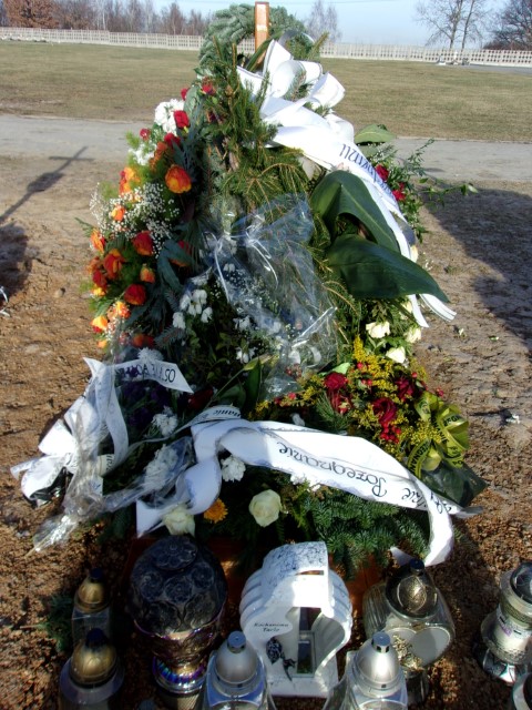 Mariusz OSTROWSKI 1980 Legnica - Grobonet - Wyszukiwarka osób pochowanych