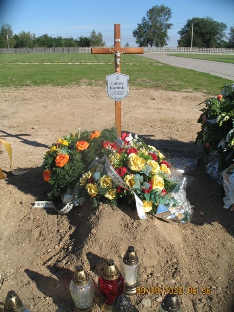 Łukasz KOZIŃSKI 1976 Legnica - Grobonet - Wyszukiwarka osób pochowanych