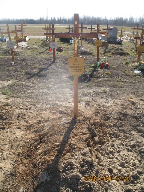 Jacek BARTOSIEWICZ 1958 Legnica - Grobonet - Wyszukiwarka osób pochowanych