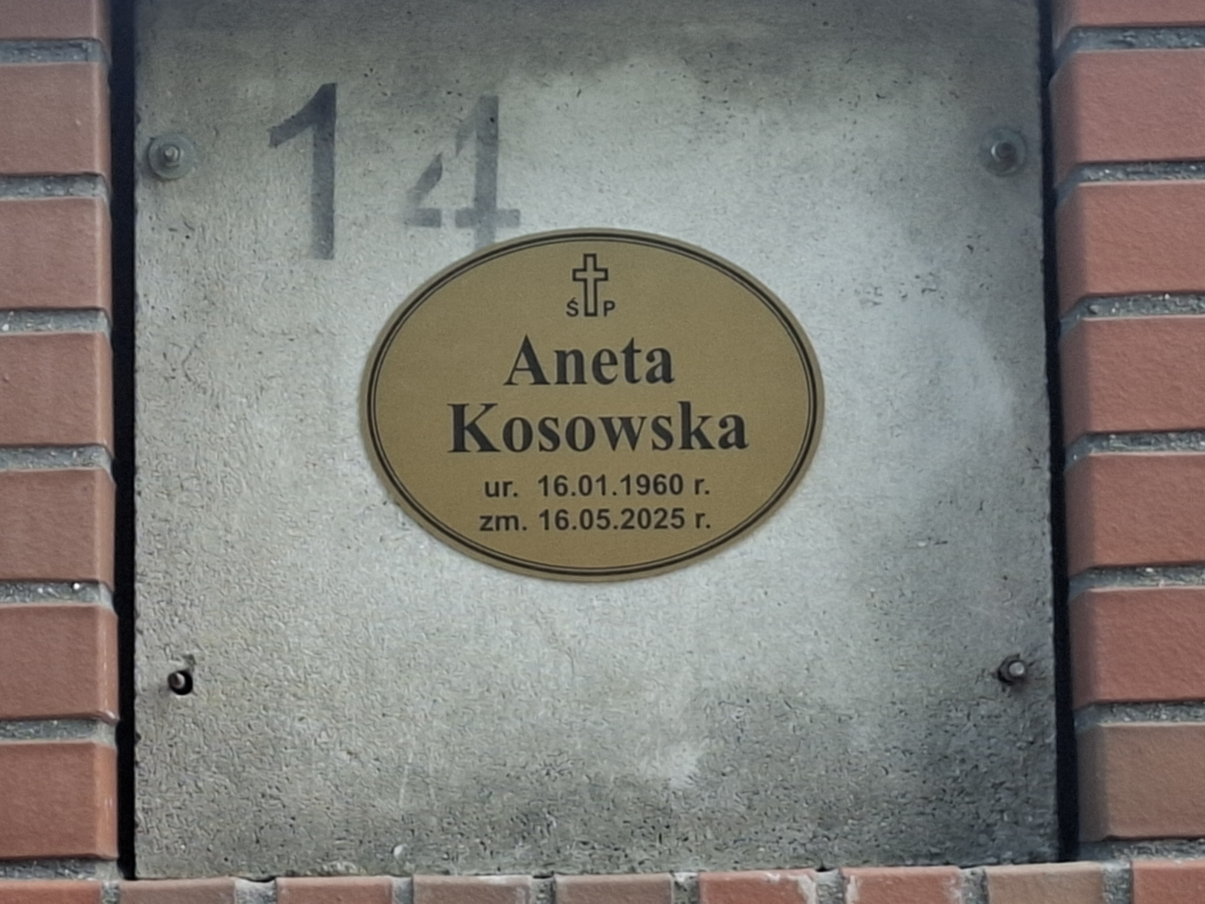Aneta Kosowska 1960 Legnica - Grobonet - Wyszukiwarka osób pochowanych